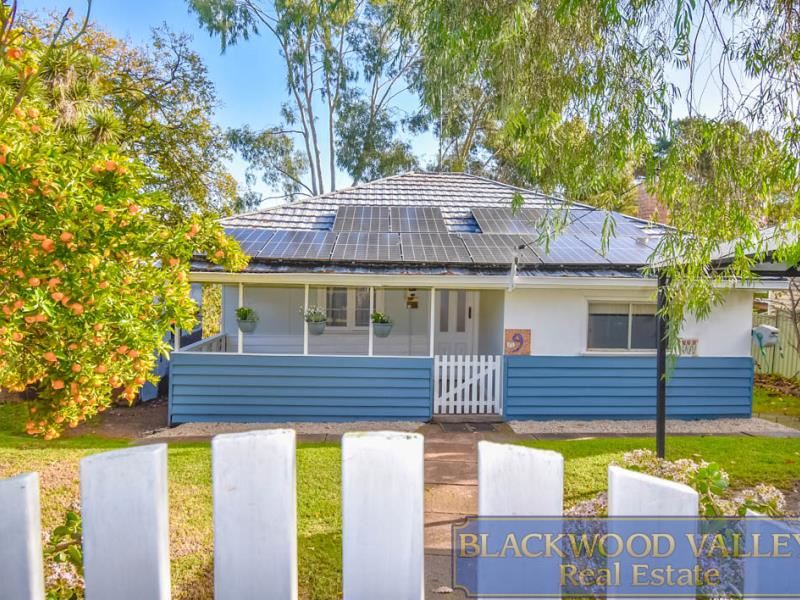 9 Hampton Street, Bridgetown WA 6255
