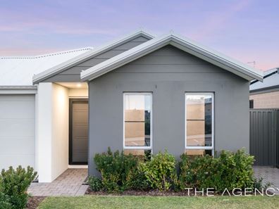 28 Sapphire Drive, Treeby WA 6164