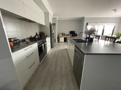 4 Whitworth Way, Capel WA 6271