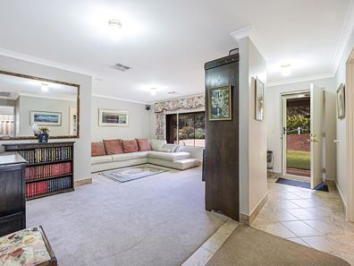 7 Stevenson  Place, Byford WA 6122
