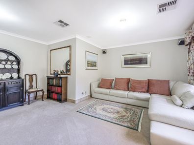 7 Stevenson  Place, Byford WA 6122