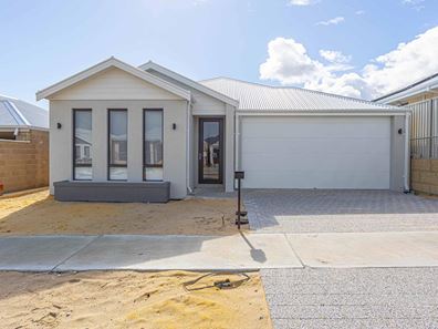 4 Mooloolaba Road, Alkimos WA 6038