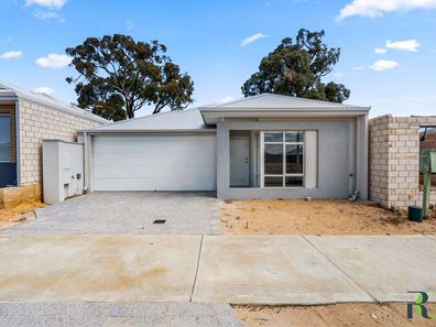 10 Fuji Way, Lakelands WA 6180