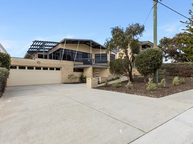 3A Cowper Road, Sorrento WA 6020