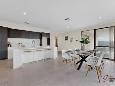 40 Scenograph Drive, Sinagra WA 6065