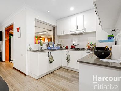 30 Shortland Way, Girrawheen WA 6064