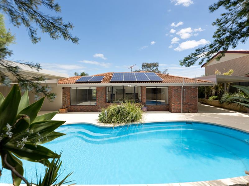 10 Foxon Road, Bibra Lake WA 6163