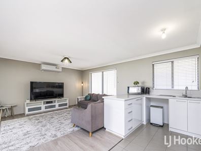 2/65 Eynesford Street, Gosnells WA 6110