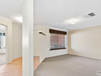 19 Camellia Way, Bennett Springs WA 6063