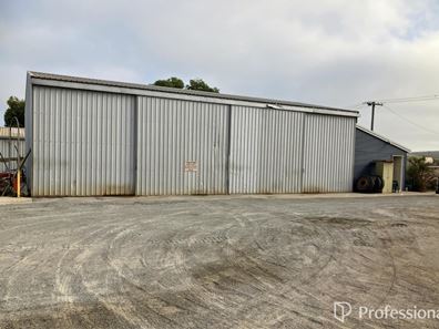 Industrial/Manufacturing - A Kalbarri Institution: Premier Concrete Manufacturing Business For Sale