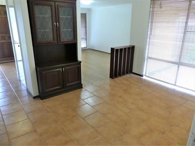 18 Fenchurch Street, Alexander Heights WA 6064