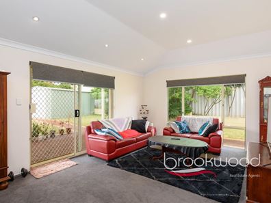 18 Dongara Circle, Jane Brook WA 6056