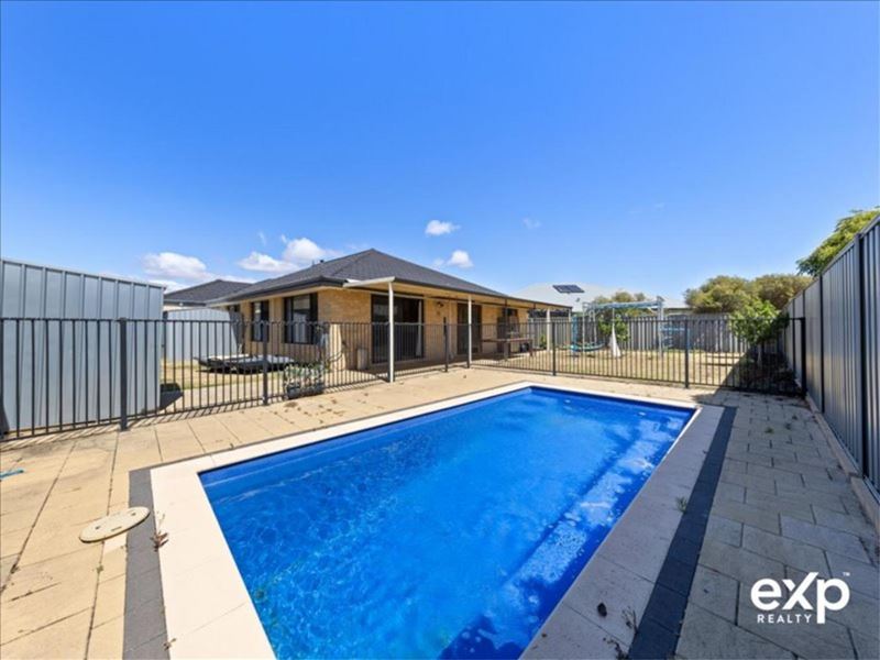52 Placid Bend, South Yunderup