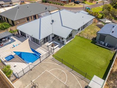 17 Carlingford Court, Australind WA 6233