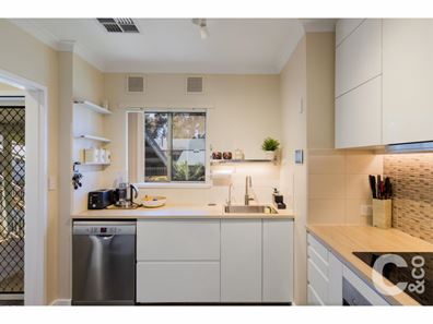 18/27 Partridge Street, Orelia WA 6167