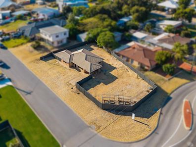 47 Challenger Road, Madora Bay WA 6210