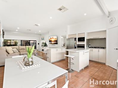 174 Brenchley Drive, Atwell WA 6164