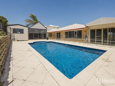10 Rainham Avenue, Mindarie WA 6030