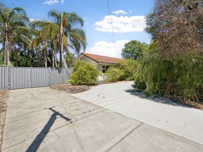 27 Willowmead Way, Kelmscott WA 6111