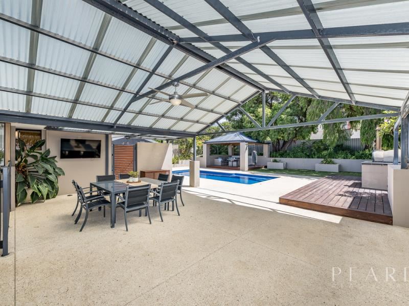 5 Pearsall Gardens, Mullaloo WA 6027