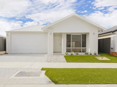 13 Nerite Way, Jindalee WA 6036