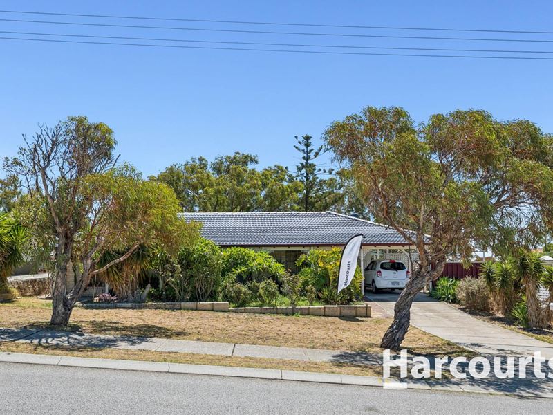 11 Gumblossom Way, Quinns Rocks WA 6030