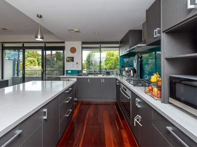 25 Thrall Street, Innaloo WA 6018