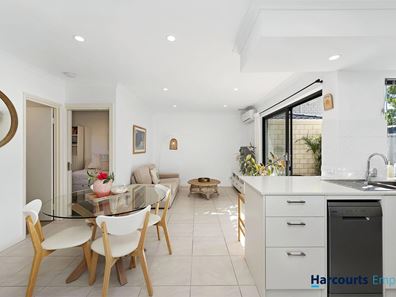 211A Holbeck Street, Doubleview WA 6018