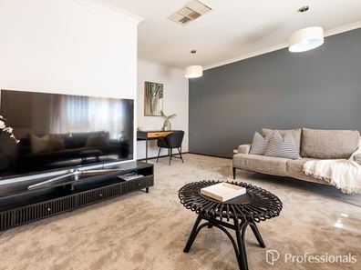 37 Coolabah Way, Forrestfield WA 6058