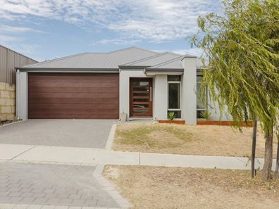 8 Bewick Avenue, Yanchep WA 6035