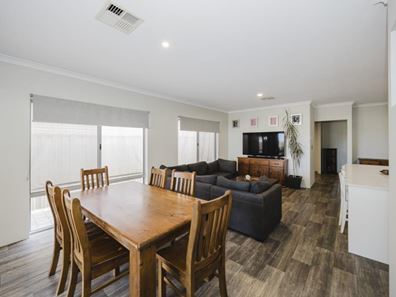 8 Bewick Avenue, Yanchep WA 6035