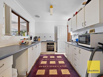 5 Ravensden Street, Thornlie WA 6108
