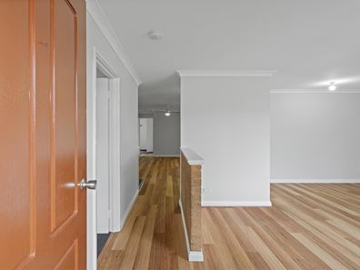 81 Cambridge  Crescent, Cooloongup WA 6168