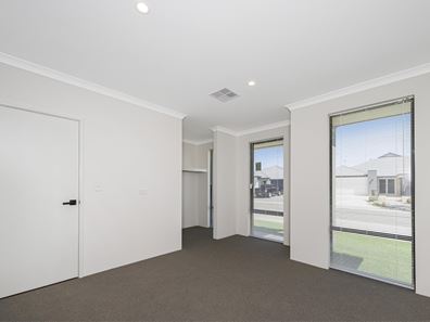 11 Ambient  Way, Eglinton WA 6034