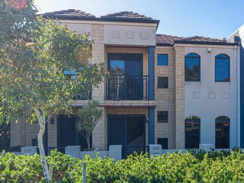 270 Lakeside Drive, Joondalup WA 6027