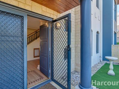 270 Lakeside Drive, Joondalup WA 6027