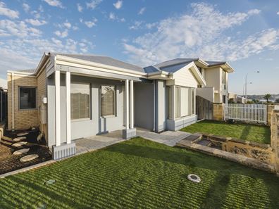 71 Seaside Avenue, Yanchep WA 6035