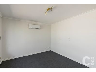 37 Dalrymple Drive, Leda WA 6170