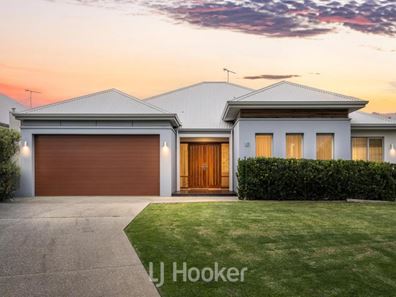 10 Aldercress Approach, Dunsborough WA 6281
