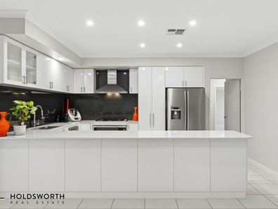 1/166 Swan Street, Yokine WA 6060