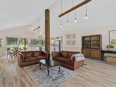 101 Red Road, Parklands WA 6180