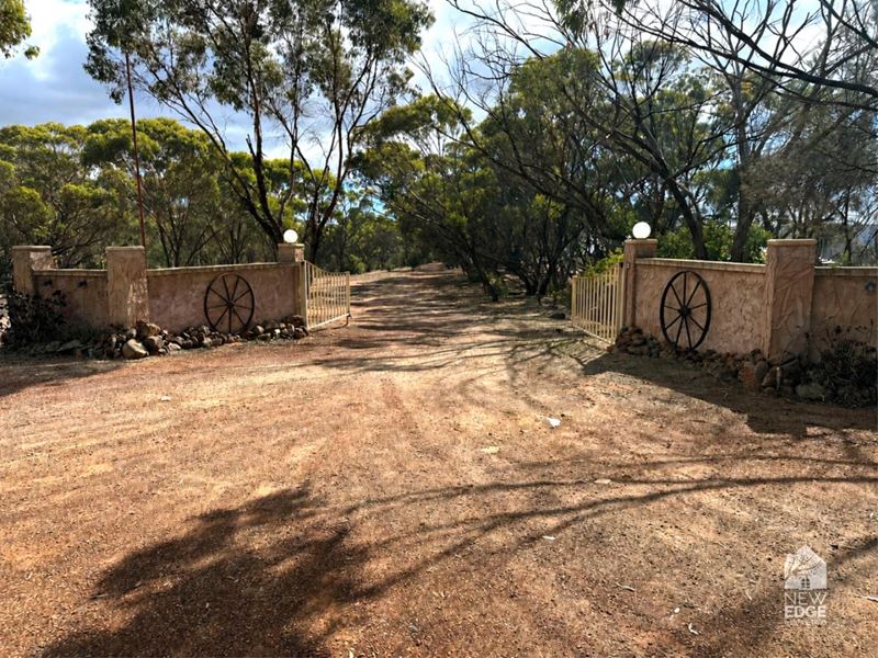245 Benrua Road, Clackline WA 6564