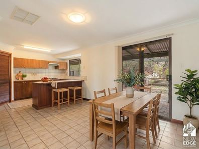 245 Benrua Road, Clackline WA 6564