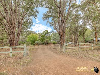 390 Orchard Road, Wooroloo WA 6558