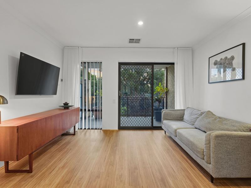 4/4 McKimmie Road, Palmyra
