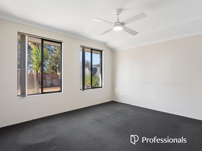 42A Media Crescent, Banksia Grove WA 6031