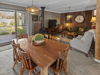 82 Rose Street, Cuballing WA 6311