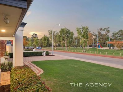 18 Kalari Drive, Wattle Grove WA 6107