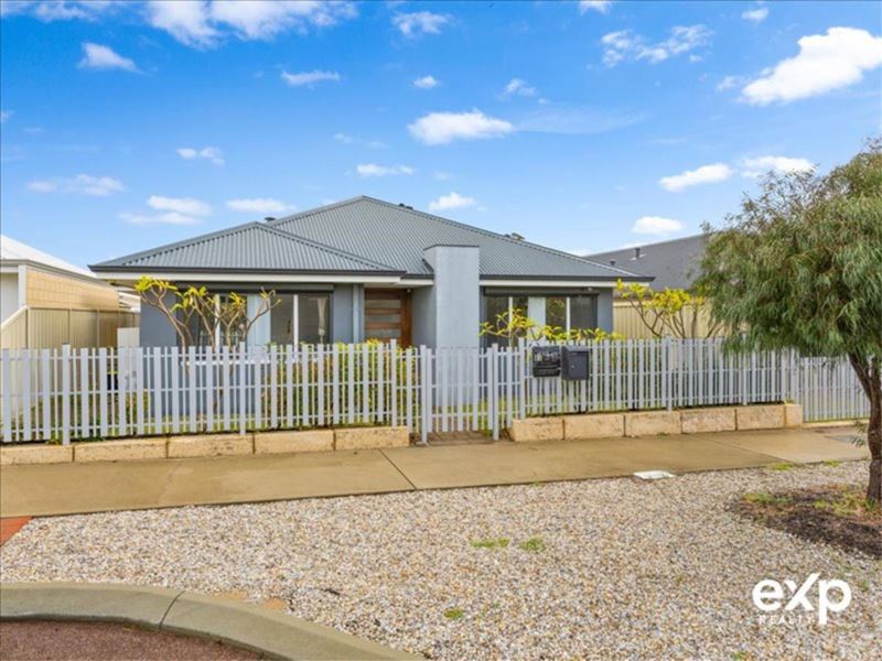 83 CHALLENGER Road, Madora Bay WA 6210
