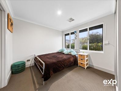 83 CHALLENGER Road, Madora Bay WA 6210